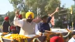 Punjab में AAP का रोड शो, केजरीवाल बोले- 'I Love You Punjab'