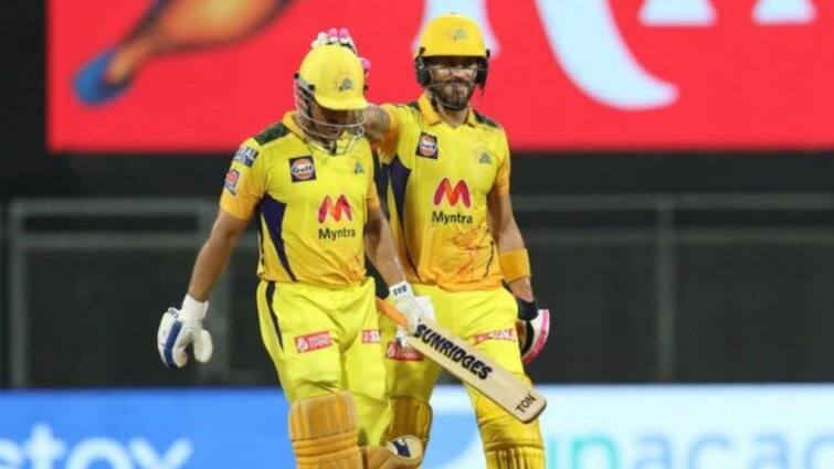 IPL 2022: 'MS is a fantastic leader. Probably has had the most success': Du Plessis identifies similarities between him and Dhoni IPL 2022: আরসিবির নেতৃত্বে পেয়েই মাহি বন্দনা, কোথায় মিল ২ জনের, জানালেন ফাফ