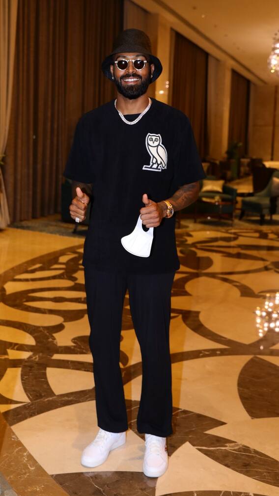 काफी स्टाइलिश हैं गुजरात टाइटंस के कप्तान हार्दिक पांड्या, देखिए नया लुक