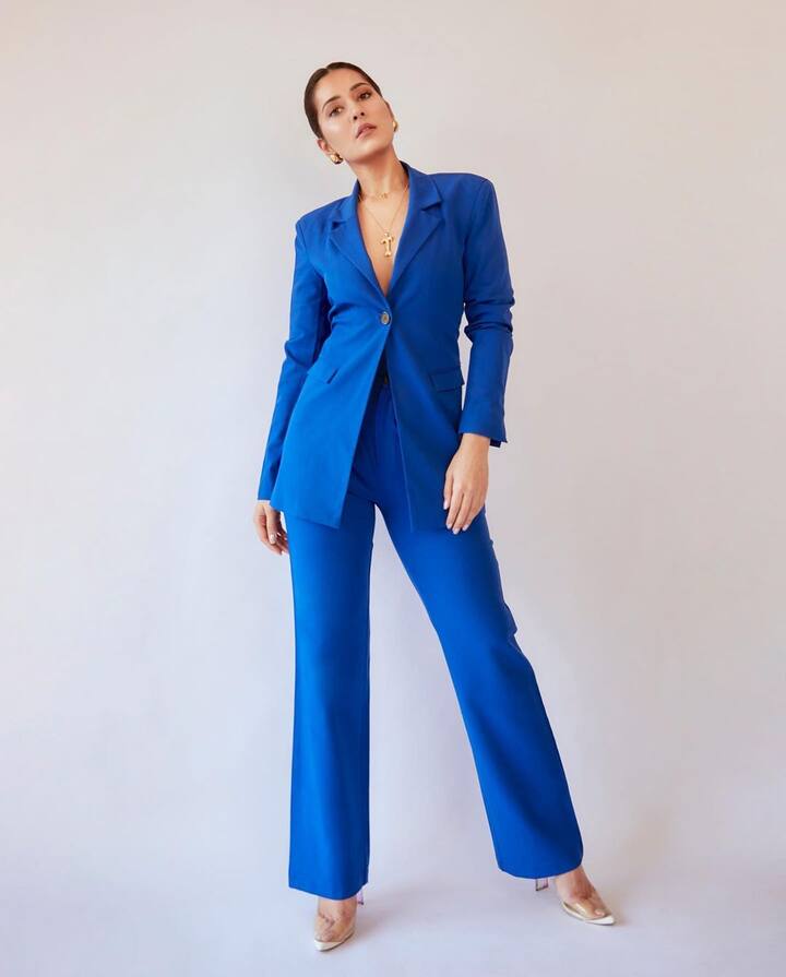 సినిమాలు, వెబ్ సిరీస్‌లు చేస్తూ చాలా బిజీగా ఉంటోంది రాశి ఖన్నా.  -Image credit: RashiiKhanna/Instagram