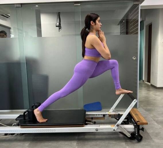 जान्हवी कपूरने पोस्ट केले जीममधील फोटो