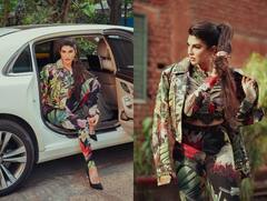 बिखरी जुल्फें उफ्फ ये नजरें... वायरल हुईं जैकलीन फर्नांडीज की ये ग्लैमरस तस्वीरें