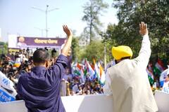 ਪੰਜਾਬ ਦੀ ਕਮਾਨ ਸੰਭਾਲਣ ਤੋਂ ਪਹਿਲਾਂ ਹੀ ਵਿਵਾਦਾਂ 'ਚ ਘਿਰਨ ਲੱਗੀ 'ਆਪ' ਸਰਕਾਰ, ਪਾਰਟੀ ਵਰਕਰਾਂ ਦੀ ਸੇਵਾ 'ਚ ਜੁਟੀਆਂ ਸਰਕਾਰੀ ਬੱਸਾਂ, ਲੋਕ ਹੋਏ ਖੱਜਲ-ਖੁਆਰ