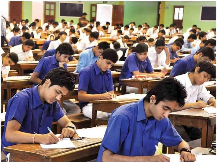 Maharashtra SSC Exams 2022 to begin from tomorrow know important guidelines here mahahsscboard.in Maharashtra SSC Exams 2022: कल से शुरू हो रही हैं महाराष्ट्र बोर्ड SSC की परीक्षाएं, यहां देखें जरूरी गाइडलाइंस