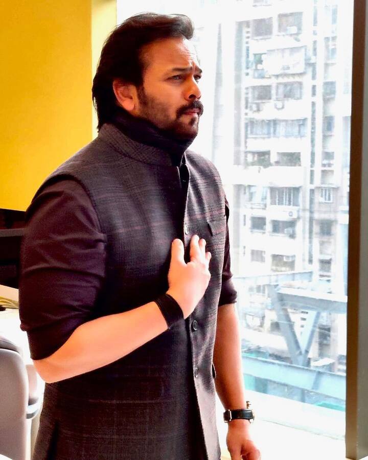 ২০১৫ সালে তিনি ফের জুটি বাঁধেন কিং খানের সঙ্গে। এই ছবিতে দর্শক আরও একবার বড়পর্দায় শাহরুখ ও কাজলকে একসঙ্গে দেখতে পান।