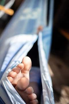 Health Tips: গরমকালে পায়ের যত্ন কীভাবে? রইল টিপস