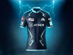 Gujarat Titans: गुजरात टाइटंस ने लॉन्च की ऑफिशियल जर्सी, जानें- टीम में कौन कौन खिलाड़ी हैं शामिल