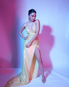 कियारा आडवाणी ने बैकलेस ड्रेस में दिखाया ऐसा ग्लैमरस अवतार, सिद्धार्थ मल्होत्रा की भी नहीं हटी नजर