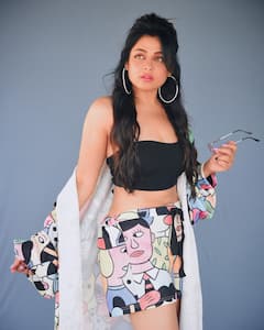 In Pics: प्रार्थना बेहेरेचं नवं रूप, फोटो शेअर करत म्हणाली…