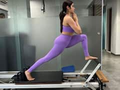 Janhvi Kapoor Pics : जान्हवी कपूर करतेय व्यायाम, इन्स्टावर शेअर केले फोटो आणि व्हिडीओ
