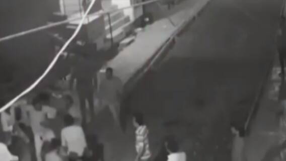 ફટાફટ: ભરૂચમાં કોંગ્રેસ અને એઆઇએમઆઈના નગર સેવકો વચ્ચે મારામારી, જુઓ ગુજરાતી ન્યુઝ