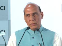 Karnataka Hijab Row: राजनाथ सिंह बोले- हाईकोर्ट के फैसले का होना चाहिए स्वागत, ड्रेस कोड मानें हर मज़हब के लोग