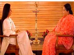 இப்படி ஒரு திறமையா? இனிய குரலில் பாடிய முன்னாள் முதல்வர் ஜெயலலிதா.. ஒரு ஃப்ளாஷ்பேக் பேட்டி