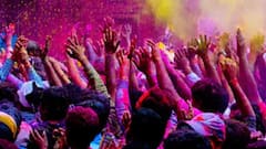 Holi 2022: হোলির জন্য ১৭ মার্চ রাত্রিকালীন বিধিনিষেধে ছাড় দিল রাজ্য | Bangla News