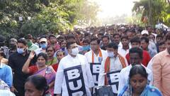 Nandigram Diwas: নন্দীগ্রামে শহিদ বেদিতে তৃণমূলের পরানো মালা খুলল বিজেপি, দু'পক্ষের হাতাহাতি।Bangla News