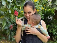 दीया मिर्जा से लेकर प्रियंका चोपड़ा तक, इन स्टार्स के बच्चों की होगी ये पहली होली