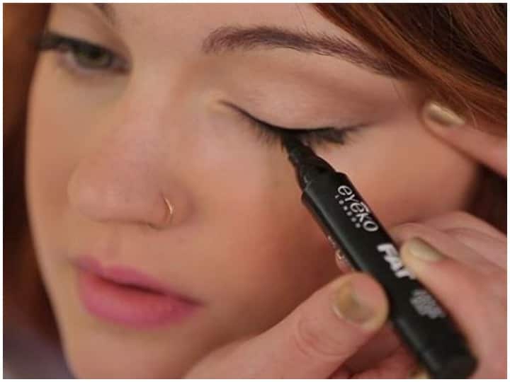 Makeup Tips, Give yourself a Unique look with colored Eyeliner, How to Apply Eyeliner कलर्ड आईलाइनर से करें एक्सपेरिमेंट, खुद को दें यूनिक लुक