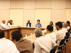 कांग्रेस के वॉर रूम में यूपी की हार पर मंथन, प्रियंका गांधी ने सिपहसालारों के साथ भविष्य की रणनीति पर की चर्चा