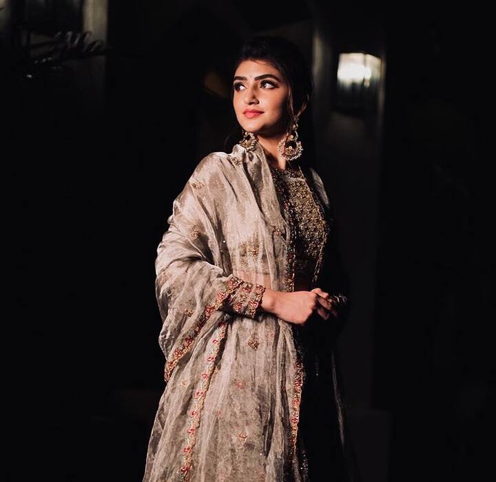 దసరా సీజన్ లో విడుదలైన ఈ సినిమాకి మిశ్రమ స్పందన వచ్చినప్పటికీ.. మంచి కలెక్షన్స్ ను రాబట్టింది. (Photo Courtesy: Sreeleela Instagram)