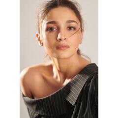 Alia Bhatt Birthday: শুধু অভিনেত্রী হিসেবেই নয়, জন্মদিনে চিনুন 'অন্য' আলিয়াকে