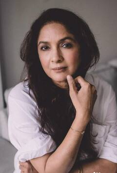 Neena Gupta : महिलांना कपड्यांवरून ट्रोल करणाऱ्यांना नीना गुप्ता यांचं सडेतोड उत्तर; म्हणाल्या...