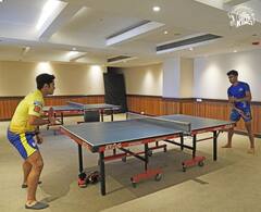 CSK pics: சூரத் விரைந்த ஜடேஜா... ஐபிஎல் பயிற்சி ஆரம்பம்!