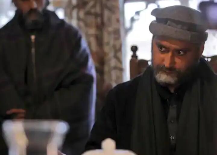 'द कश्मीर फाइल्स' सिनेमात चिन्मय मांडलेकरने बिट्टा कराटेची भूमिका साकारली आहे.