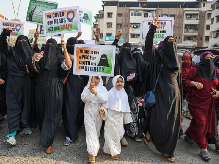Wearing Hijab 'Not Essential' To Islam: Karnataka HC's Verdict On Hijab Ban | Key Points Wearing Hijab 'Not Essential' To Islam: Karnataka HC's Verdict On Hijab Ban | Key Points