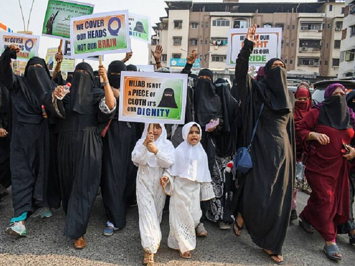 Hijab Row Outrage among Muslim organizations due to Karnataka HCs decision on Hijab case today called Bandh Hijab Row: हिजाब विवाद पर कर्नाटक HC के फैसले के बाद आज मुस्लिम संगठन ने बुलाया 'बंद'