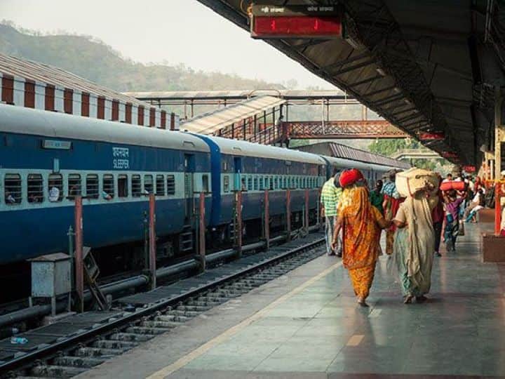 Railway earned 3464 crore rupees by cancellation of Senior Citizens Quota in last 2 years Senior Citizens Quota: सीनियर सिटीजन्स को टिकट में छूट न देकर रेलवे ने कमाया 3,464 करोड़ का राजस्व