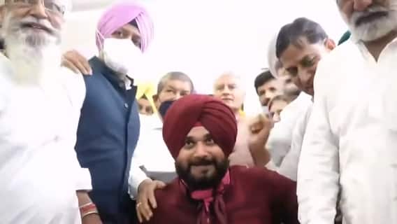 Why did opposition begin ruckus over 'The Kashmir Files'? | Bharat Ki Baat (16 March 2022)