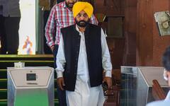 Bhagwant Mann Assets: ਪੰਜਾਬ ਦੇ ਨਵੇਂ CM ਭਗਵੰਤ ਮਾਨ ਕਿੰਨੇ ਕਰੋੜ ਦੇ ਮਾਲਕ? ਜਾਣੋ ਚੱਲ ਅਤੇ ਅਚੱਲ ਜਾਇਦਾਦ ਦਾ ਪੂਰਾ ਵੇਰਵਾ