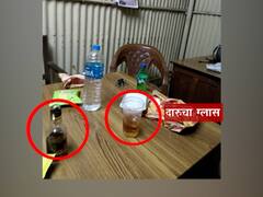 Nashik News : दारुड्यांची तक्रार, पण पोलिसच 'टाईट'; नाशिकमध्ये चौकीतच पोलिसांची दारु पार्टी