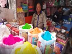 Holi 2022: योगी के शहर गोरखपुर में बुलडोजर वाली पिचकारी की भारी डिमांड, बाजार में हुई कमी