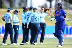 IND vs ENG: Women's World Cup Lost By India: ఇంగ్లీష్ అమ్మాయిలు రెచ్చిపోయారు| ABP Desam