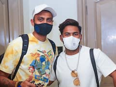 ऋषभ पंत और अक्षर पटेल दिल्ली कैपिटल्स के लिए जल्द शुरू करेंगे प्रैक्टिस, IPL 2022 के लिए पहुंचे मुंबई