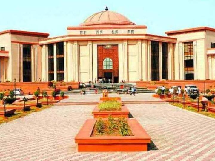 Chhattisgarh: 4 IFS अफसरों के खिलाफ अभियोजन की अनुमति का मामला, हाईकोर्ट ने केंद्र से मांगा जवाब Chhattisgarh Case of permission for prosecution against 4 IFS officers HC seeks response from Center ANN Chhattisgarh: 4 IFS अफसरों के खिलाफ अभियोजन की अनुमति का मामला, हाईकोर्ट ने केंद्र से मांगा जवाब