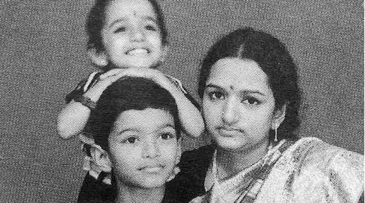 தற்போது, இந்த புகைப்படங்கள் வெளியாகி இணையத்தில் படுவைரலாகி வருகிறது.