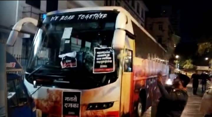 MNS Workers Vandalise IPL Bus For Not Giving Transport Contract To Local Traders, ipl 2022, Delhi capitals bus ransaked Five MNS Workers Arrested As They Vandalise IPL Bus For Not Giving Transport Contract To Local Traders - WATCH