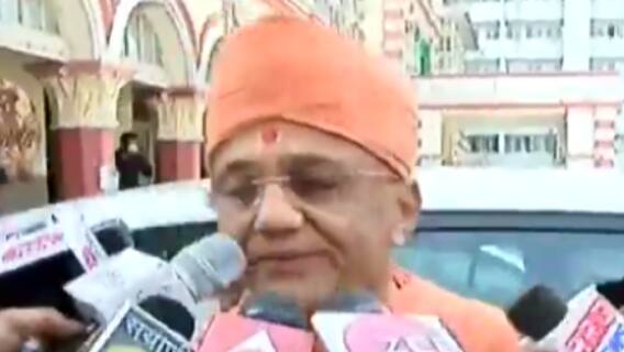 વડોદરાના સોખડા મંદિરમાં સંતો વચ્ચે ચાલી રહેલો વિવાદ ખુલીને સામે આવ્યો, જુઓ ગુજરાતી ન્યુઝ