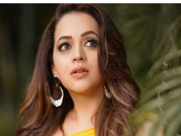 Bhavana comes back to Malayalam cinema after five years, new film announced Bhavana Comeback : 5 ஆண்டுகளுக்குப் பின் மலையாள சினிமாவில் பாவனா.. மீண்டு(ம்) வந்தார்! அதே கெத்துடன்..