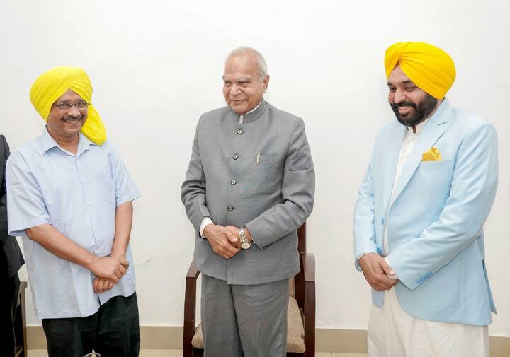 ਭਗਵੰਤ ਮਾਨ ਨੂੰ ਹਮੇਸ਼ਾ ਹੀ ਆਪਣੇ ਬੱਚਿਆਂ ਦਾ ਫਿਕਰ ਰਿਹਾ ਹੈ ਤੇ ਉਸ ਨੇ ਪਰਿਵਾਰ ਤੋਂ ਵਿਛੜਦੇ ਸਮੇਂ ਮਾਨਸਿਕ ਪੀੜਾ ਵੀ ਝੱਲਿਆ ਪਰ ਉਸ ਦੀ ਮਾਂ ਤੇ ਭੈਣ ਹਮੇਸ਼ਾ ਚਟਾਨ ਵਾਂਗ ਉਨ੍ਹਾਂ ਦੇ ਨਾਲ ਖੜ੍ਹੀਆਂ ਹਨ।