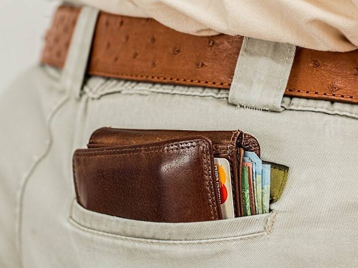 Why You Should Never Put Your Wallet In Your Back Pocket Wallet In