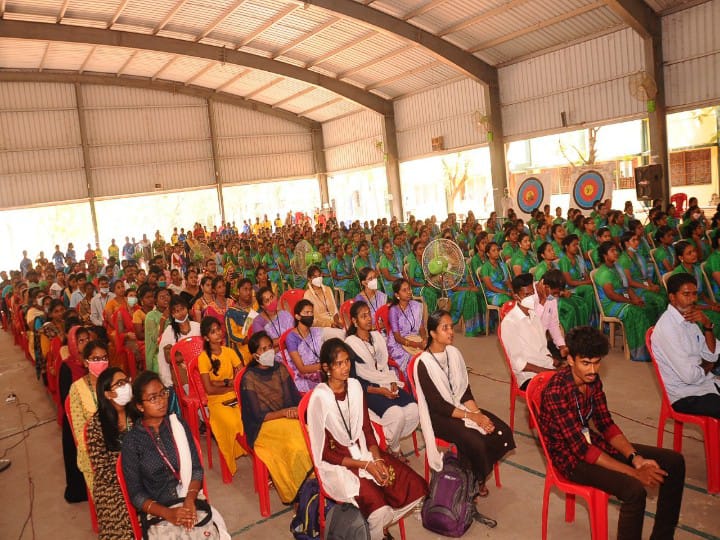 படிப்பதைப் போலவே பெண்கள் வேலைக்குச் செல்வதும் அதிகரிக்க வேண்டும் - நிதியமைச்சர் பி.டி.ஆர் தியாகராஜன்