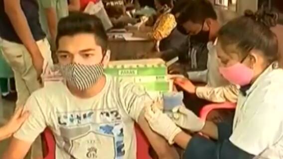 ફટાફટ: રાજ્યમાં કિશોરોને વેક્સિનેશનનો પ્રથમ ડોઝ આપવાની શરૂઆત, જુઓ ગુજરાતી ન્યુઝ