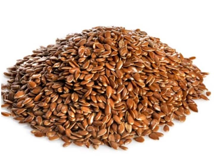 Health Tips, Flaxseed seeds Beneficial in Constipation, Benefits of consuming flaxseed अलसी के बीज से कब्ज की समस्या होगी दूर, इस तरह से करें सेवन