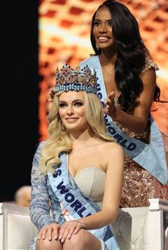 Miss World 2021 :  पोलंडची कॅरोलिना ठरली 'विश्वसुंदरी'; थाटात पार पडली अंतिम फेरी