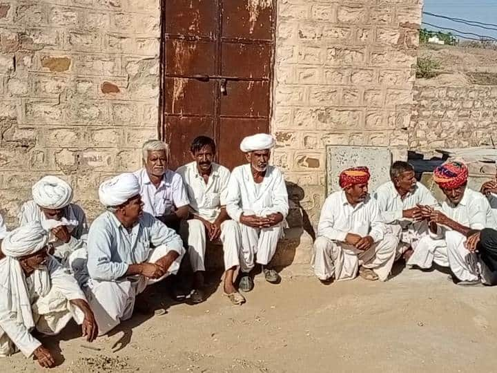 jodhpur village sarpanch put lock on tubewell villagers seeking action from collector ANN Jodhpur News: सरपंच ने 2 महीने से ग्राम पंचायत की ट्यूबवेल पर लगाया ताला, पानी की किल्लत से ग्रामीण परेशान, जानें क्या है वजह