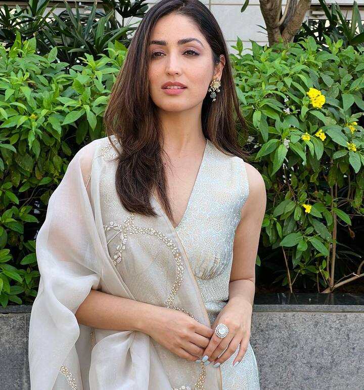 ইয়ামির আগামী ছবির জন্য শুভেচ্ছা জানাচ্ছেন তাঁর অনুরাগীরা। তাঁদের আশা, এই ছবিটিও জনপ্রিয় হবে। ছবি সৌজন্যে ইনস্টাগ্রাম/https://www.instagram.com/yamigautam/