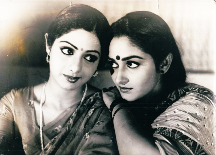 8 फिल्मों में साथ काम करके भी एक-दूसरे से बिलकुल बात नहीं करती थीं श्रीदेवी-जया प्रदा, ये थी वजह!